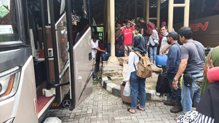 Arus Mudik 2026 Diperkirakan Membludak pada 18 Maret, Ini Strategi Kemenhub