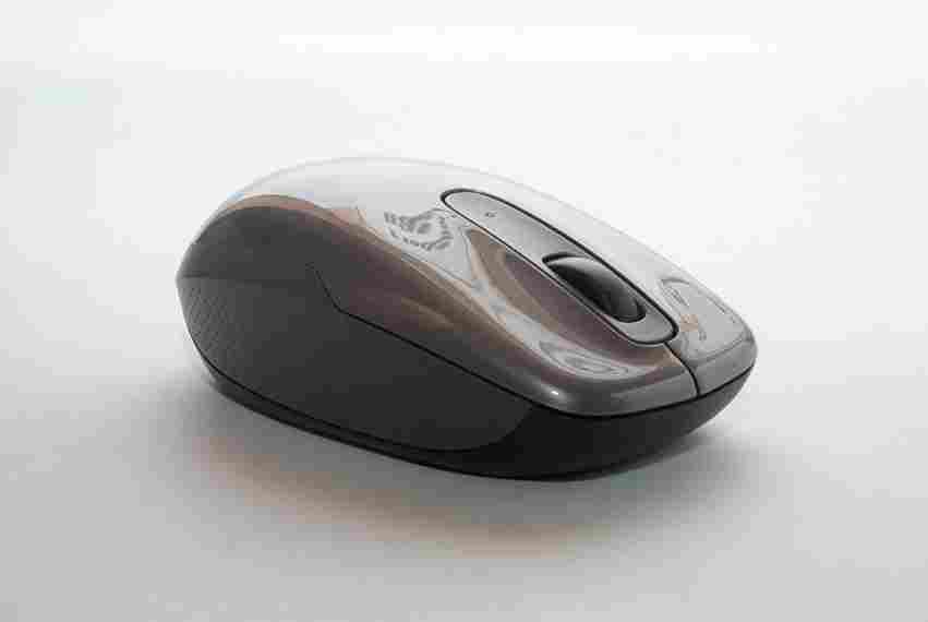 Bukan Ponsel, Kini Mouse yang Bisa Dilipat: Logitech Hadirkan Perangkat Saku dengan Baterai Tahan Sebulan